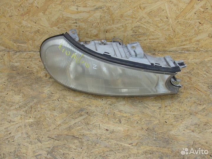Фара правая Ford mondeo 2