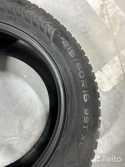 Nokian Tyres Hakkapeliitta 8 215/60 R16