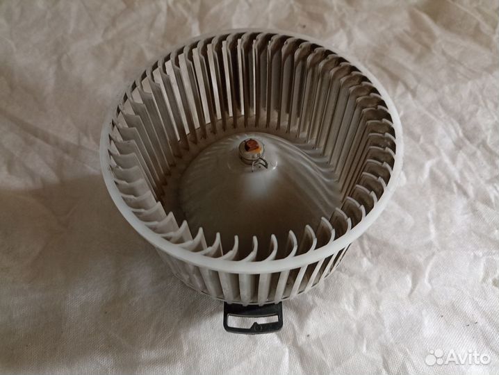 Mazda 3 BL Моторчик отопителя