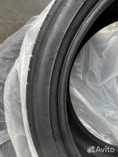 Bridgestone Potenza S001 245/40 R20 и 275/35 R20