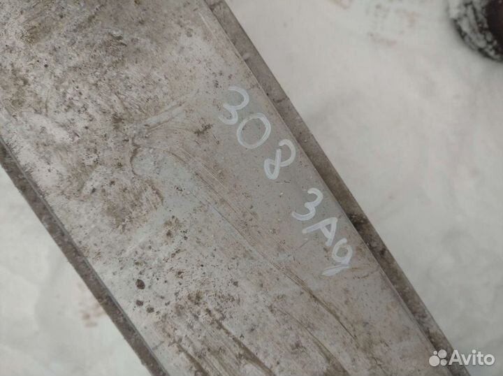 Усилитель заднего бампера Peugeot 308