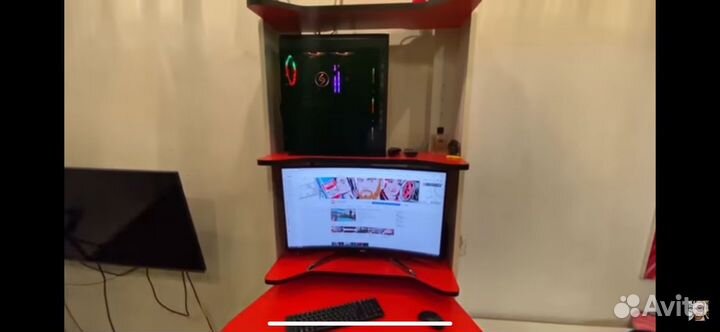 Компьютерный стол