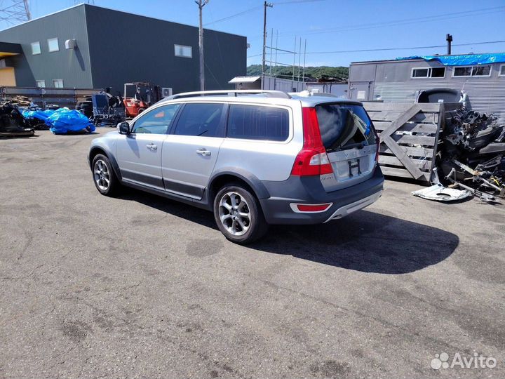 В пути из Японии Volvo Xc70 B6324S 3.2 2008