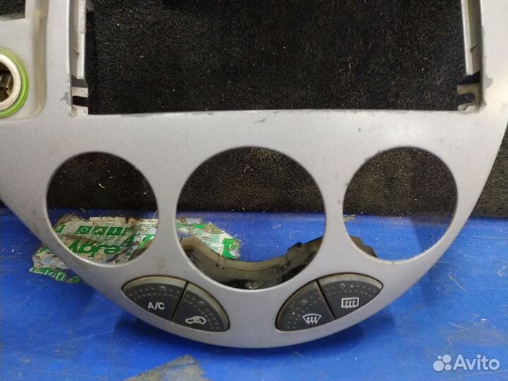 Средняя консоль форд фокус 1