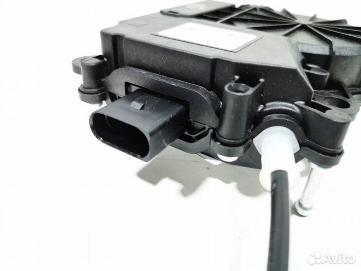 Активатор замка багажника Land Rover рест