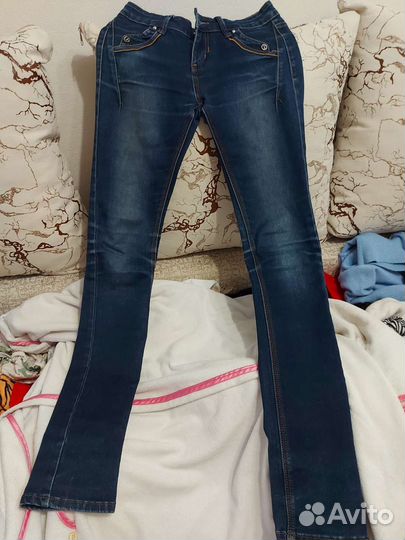 Джинсы