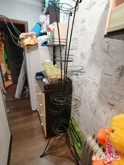 Подставка на 9 горшков в идеальном состоянии