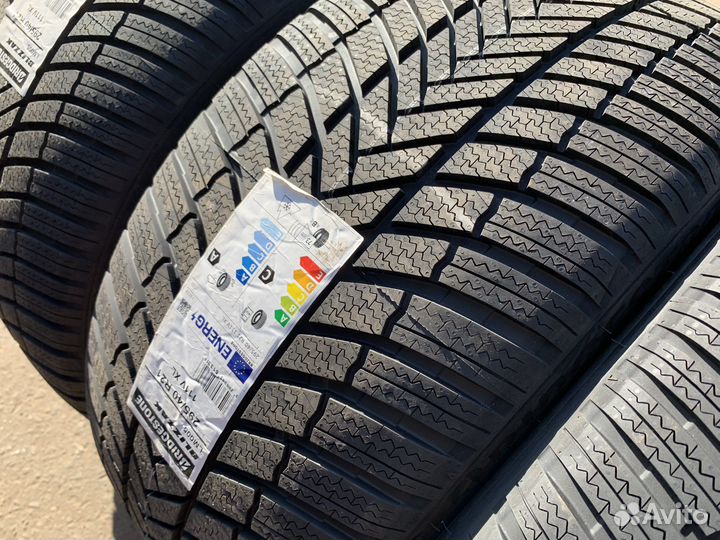 Bridgestone Blizzak LM-005 295/40 R21