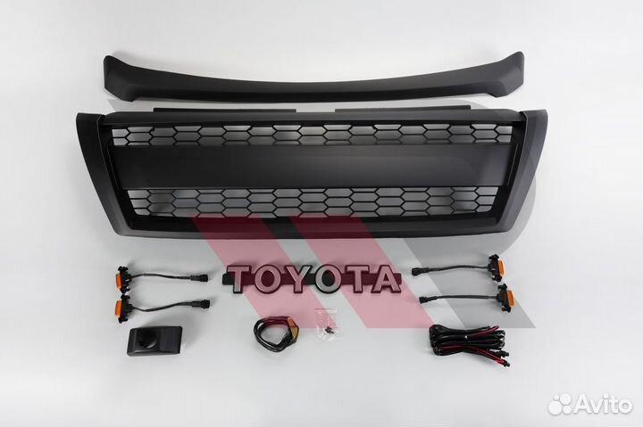 Решетка Toyota Land Cruiser Prado 150 13-17г