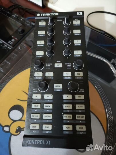 Native instruments Traktor kontrol x1 mk1