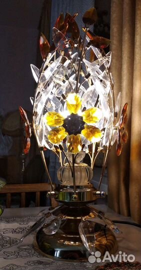 Настольный светильник