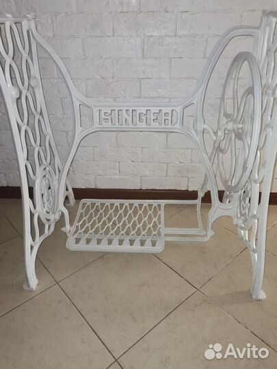 Станина Singer