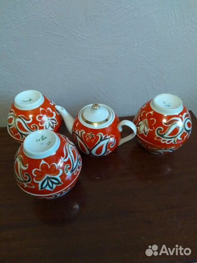 Чайный сервиз с пиалами
