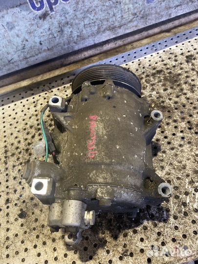 Компрессор кондиционера Honda Accord