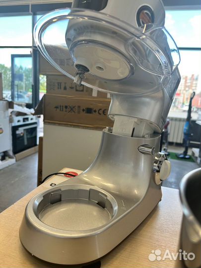 Кухонная машина redmond RKM-4030