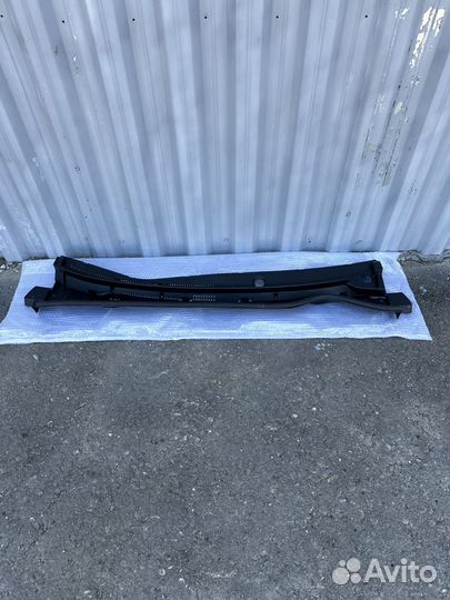 Жабо дворников на Toyota Corolla/180