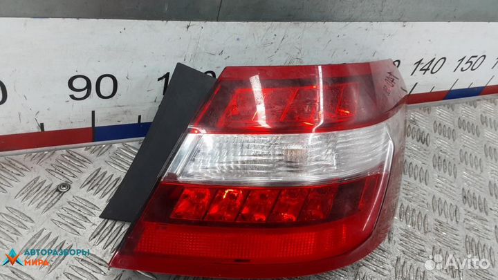 Фонарь задний правый Mercedes-Benz E-Класс