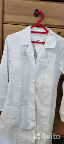 Халат медицинский, белого цвета