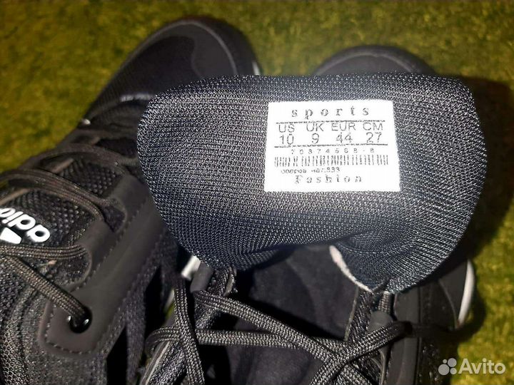 Кроссовки новые 44 размер