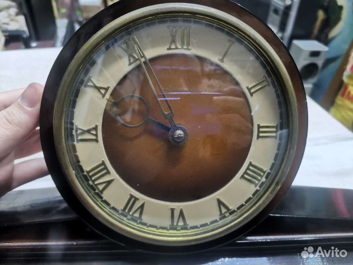 Часы настольные Весна Рабочие СССР (Ч)