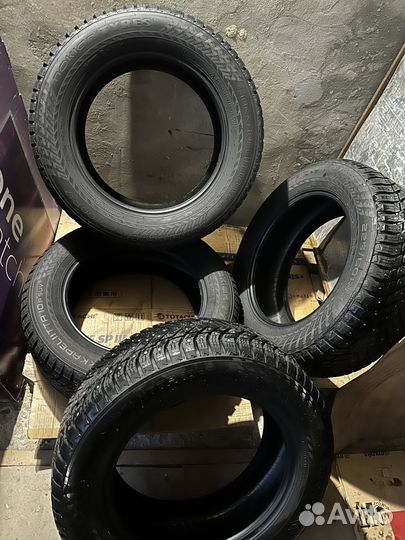 Nokian Tyres Hakkapeliitta 10p SUV 225/60 R17