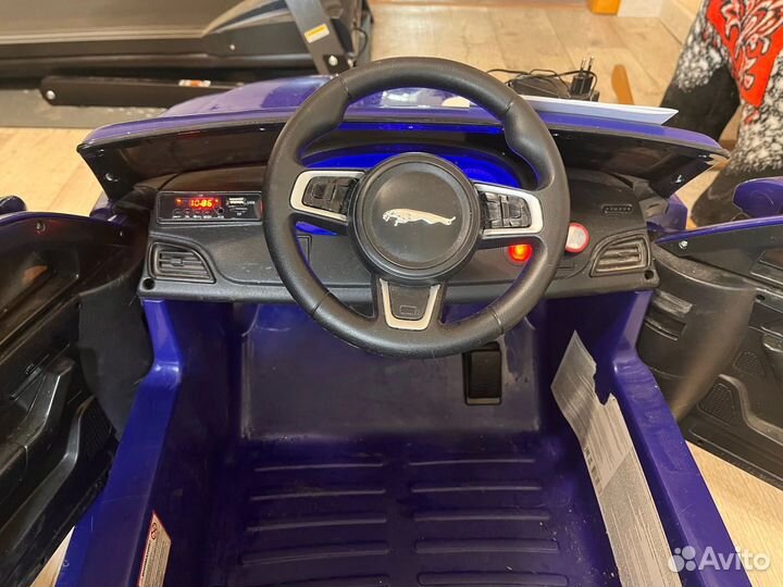 Детский электромобиль