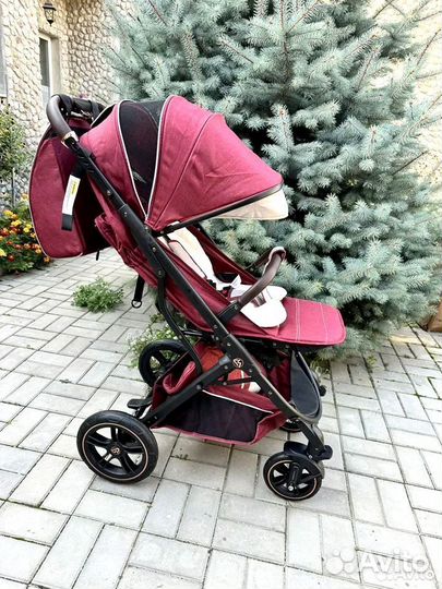 Прогулочная коляска новая