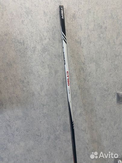 Клюшка хоккейная