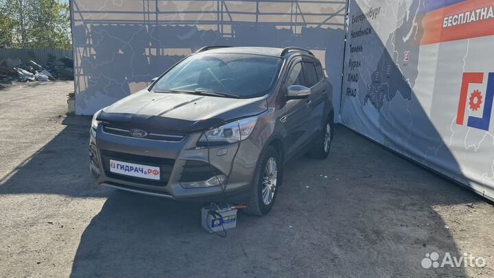 Трубка кондиционера Ford Kuga 1904066