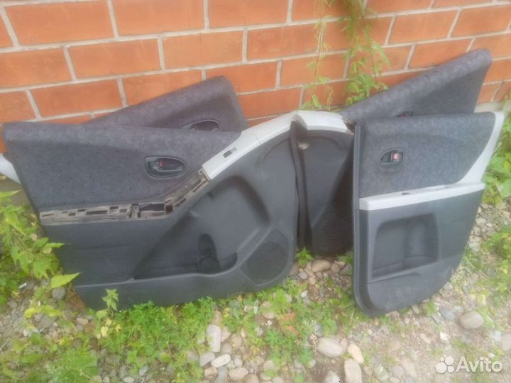 Дверные карты тойота витз