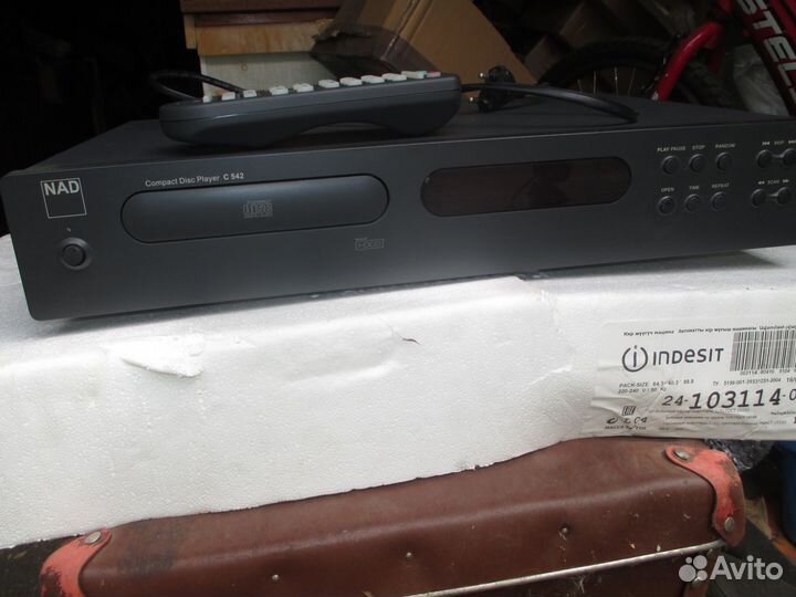 CD проигрыватель NAD C542