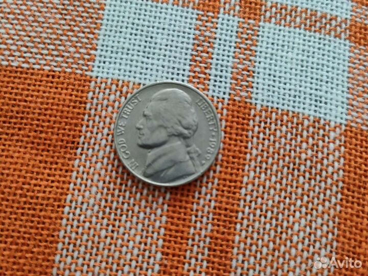 Монета Five cents