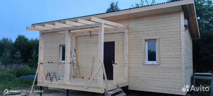 Бригада строителей