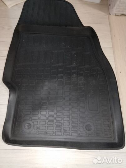 Коврик резиновый новый