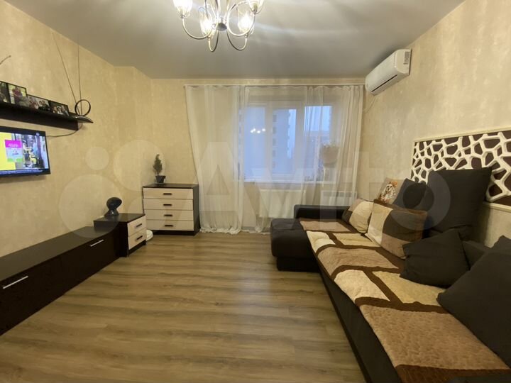 2-к. квартира, 50 м², 8/18 эт.