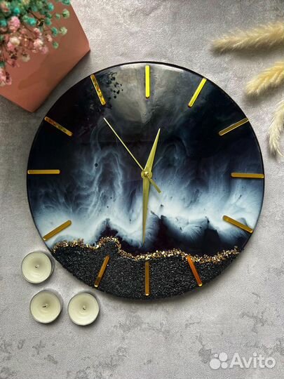 Стол из эпоксидной смолы