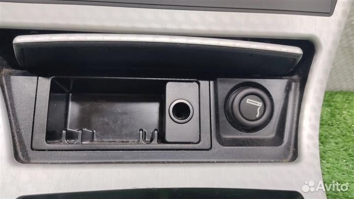 Накладка консоли BMW X3 (E83) 2004