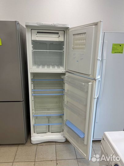 Холодильник indesit