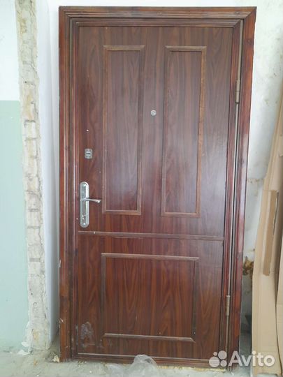 Дверь входная металлическая