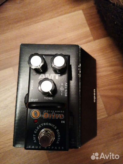 Продам гитарные педали