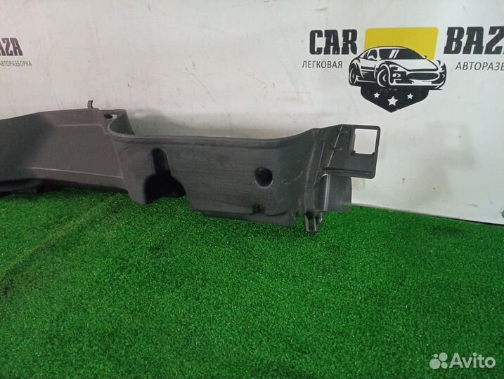 Обшивка багажника задняя правая R Renault Megane