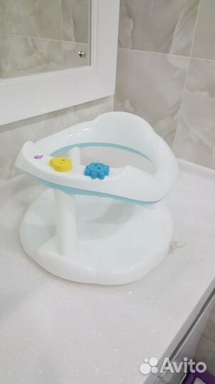 Стульчик, шезлонг на ванночку,круг, жилет, шапочка