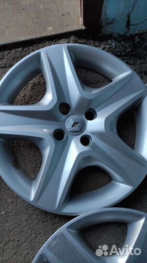 Оригинальные колпаки r16