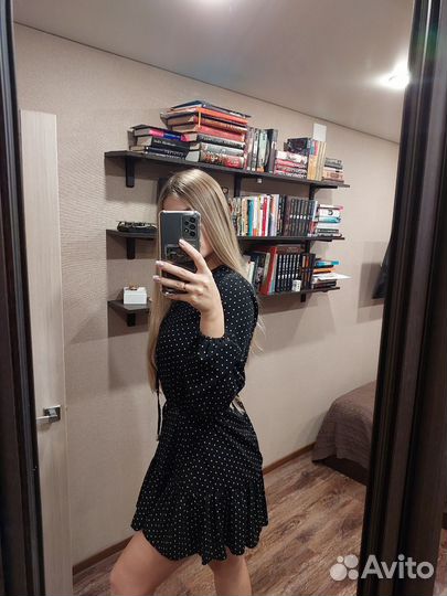 Платье черное в горошек