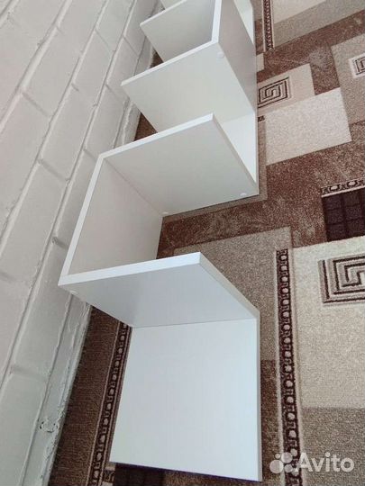 Полка- стеллаж навесной