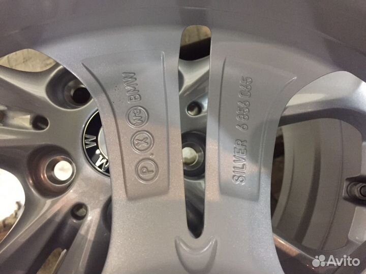 R17 Nokian Tyres Hakkapeliitta 9 SUV 225/55, PCD 5x112 DIA 66.6