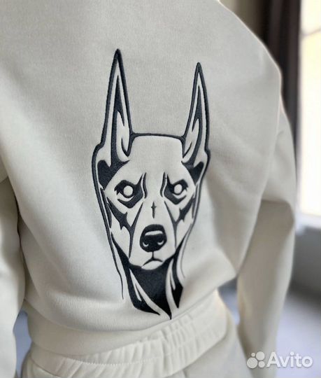 Костюм спортивный женский