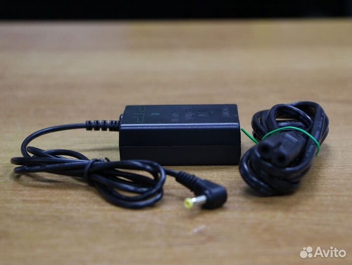 Зарядка PSP-380 1000/2000/3000/E1000