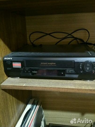 Видеомагнитофон