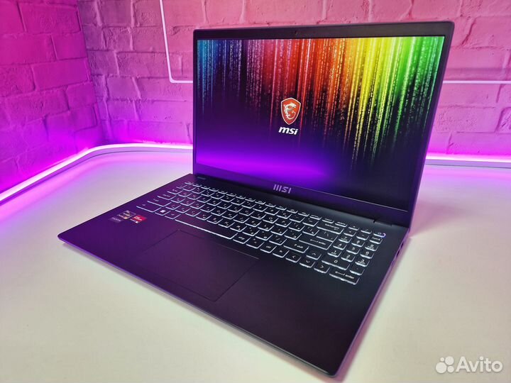 Ноутбук MSI Ryzen 7 7730u 16Gb SSD 512Gb IPS 15.6